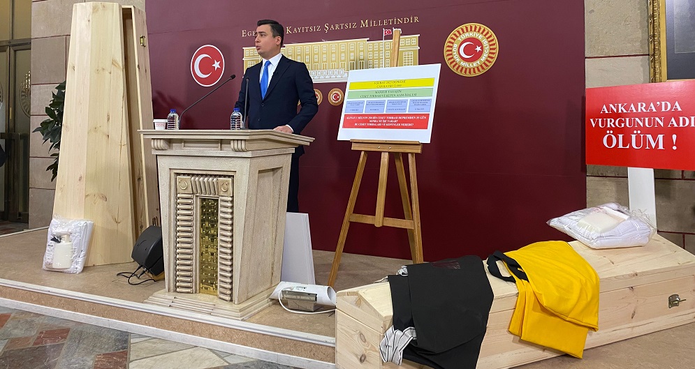 Osman Gökçek'ten 'tabutlu' basın açıklaması