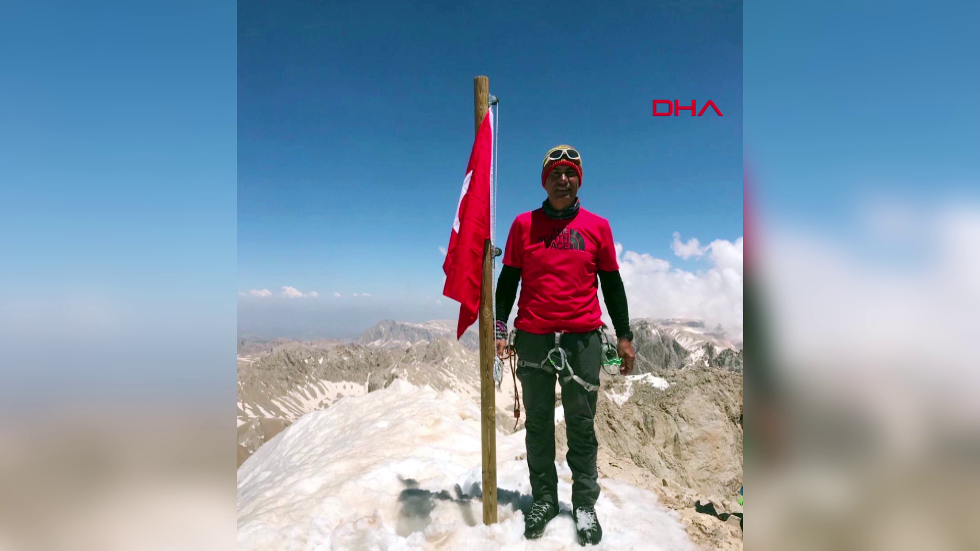 Bayrağı değiştirmek için gittiği dağda ölü bulundu