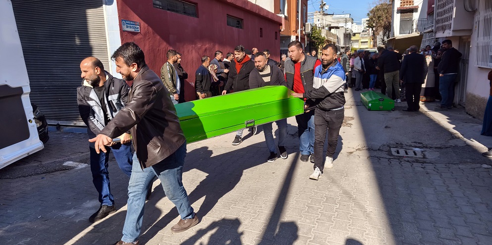 Sobadan sızan gazdan zehirlendiler