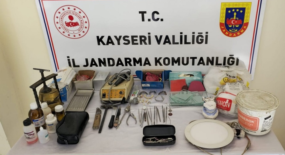 Sahte diş hekimi gözaltına alındı