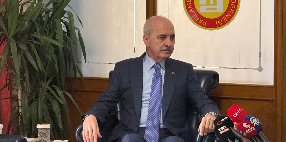 "Anayasa ve İmralı görüşmeleri paralel süreçler değildir"