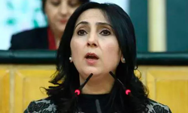 DEM Parti heyeti Figen Yüksekdağ' ziyaret etti
