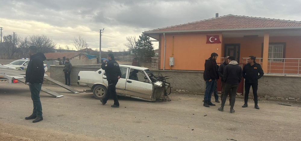 17 yaşındaki ehliyetsiz sürücü hayatını kaybetti