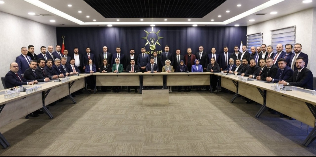 Başkan Özgökçen’in A takımı belli oldu
