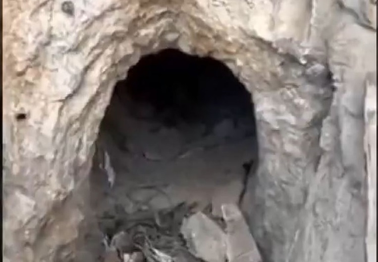 Teröristlerin kullanıldığı mağarada silah ve mühimmat ele geçirildi