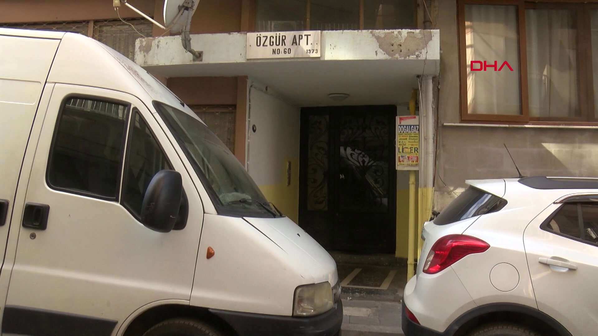 Evinde kemikleri bulundu