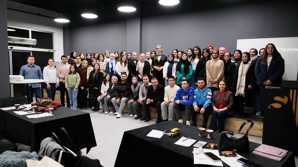 NEÜ Nezahat Keleşoğlu Sağlık Bilimleri Fakültesi'nde eğitim programları