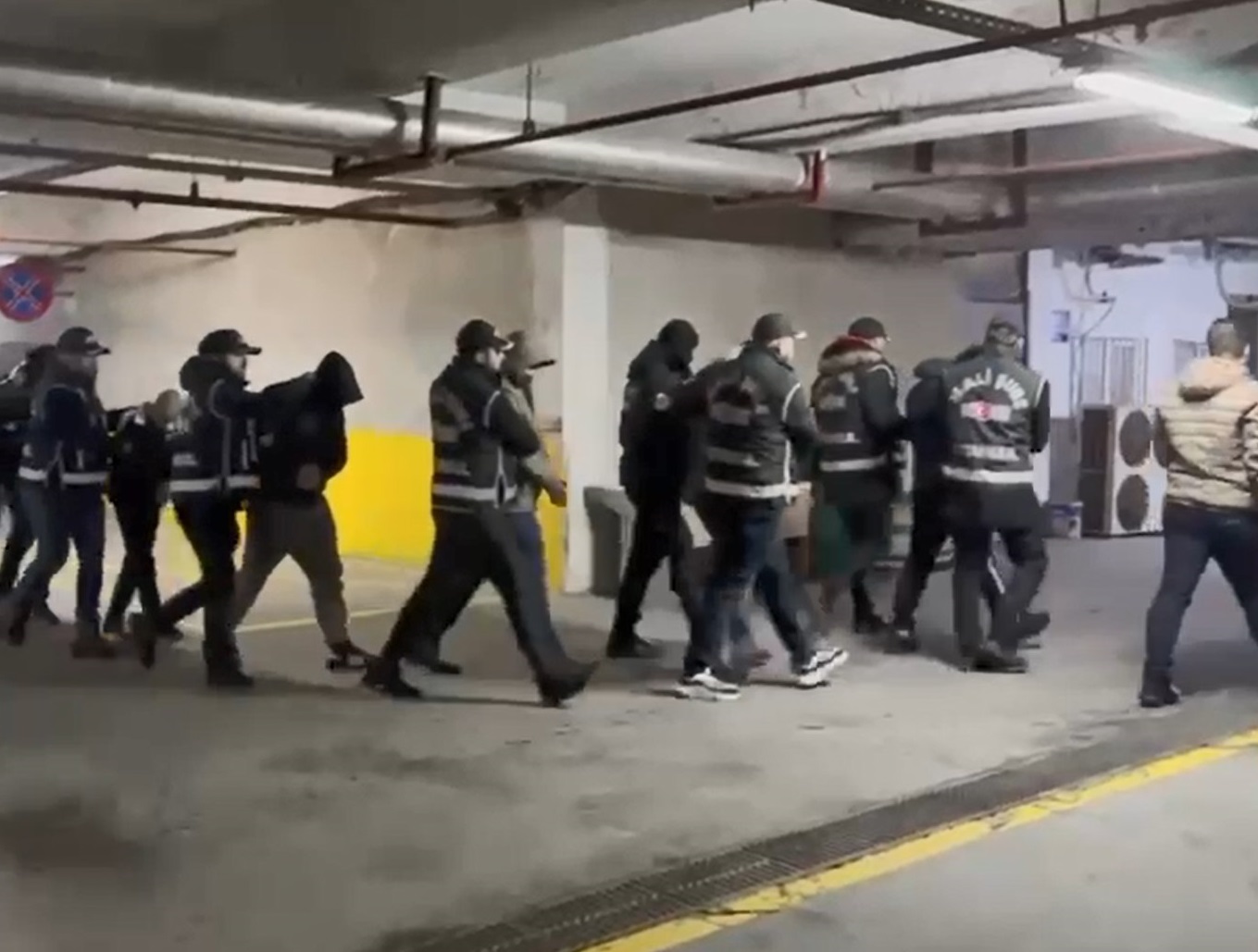 8 ilde tefecilere operasyon: 32 gözaltı