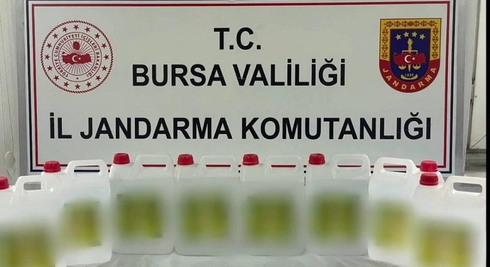 Sahte alkolü 'Yüzey temizleyici' etiketiyle kamufle etmişler!