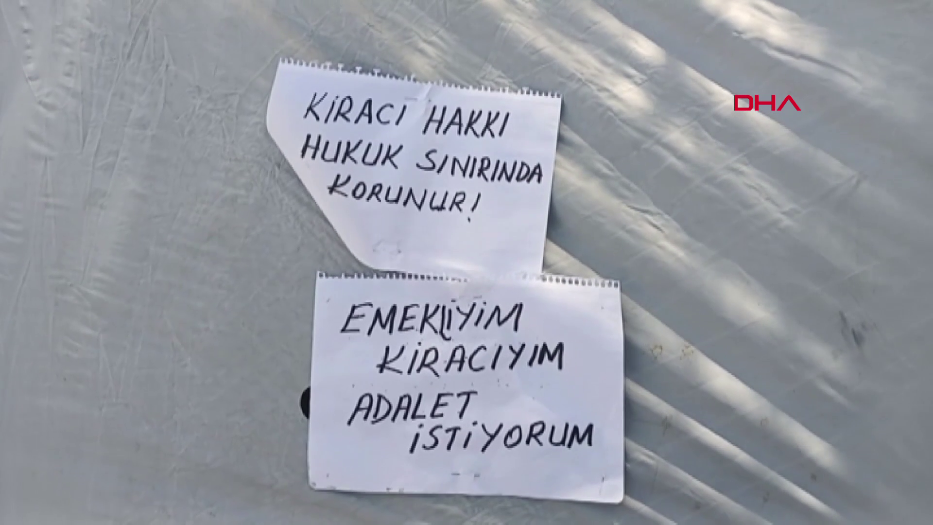 Adliyenin karşısına çadır kurdu
