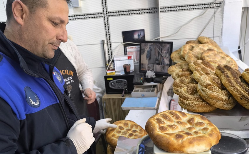 Zabıta ekipleri fırınları denetliyor