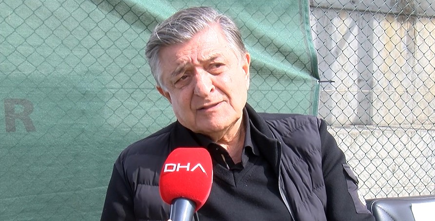 "Türk futbolu iki takım arasındaki kavgayı izliyor"