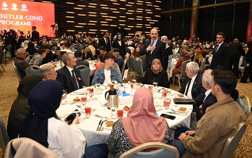 Şehit aileleri ve gaziler iftarda buluştu