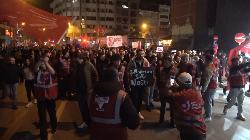 İmamoğlu'na destek yürüyüşünde 16 gözaltı