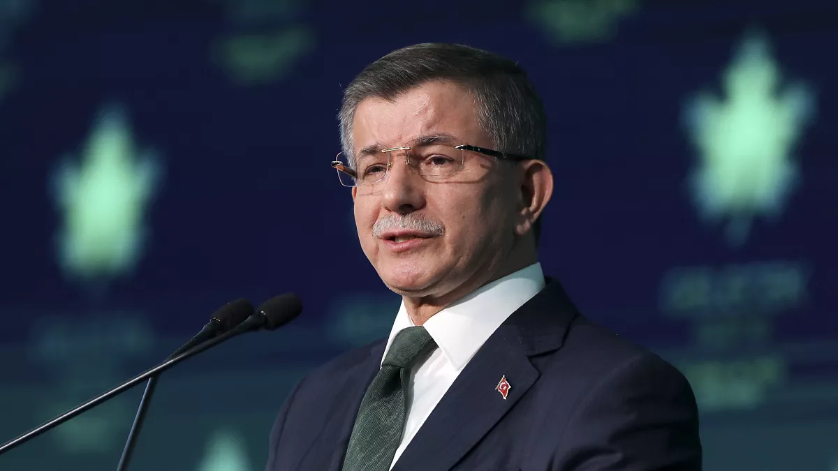 "Gençleri bırakın, bayramı aileleriyle geçirsinler"