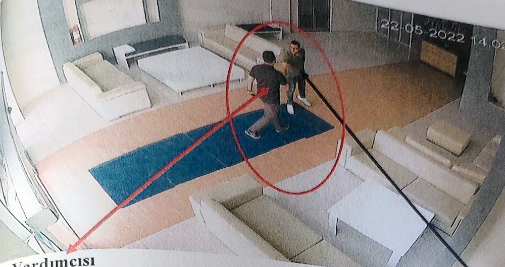 Kendini MİT görevlisi olarak tanıttı!