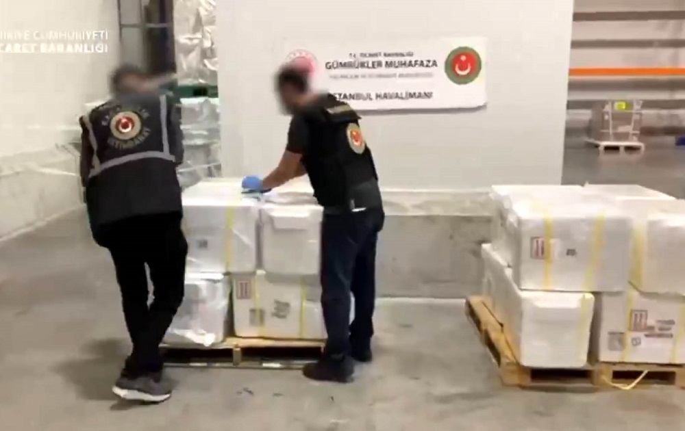 Havalimanı'nda 455 kilo kokain ele geçirildi