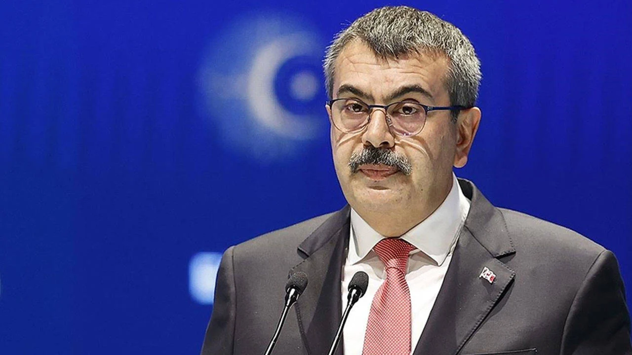 Bakan Tekin'den öğrencilerle ilgili açıklama