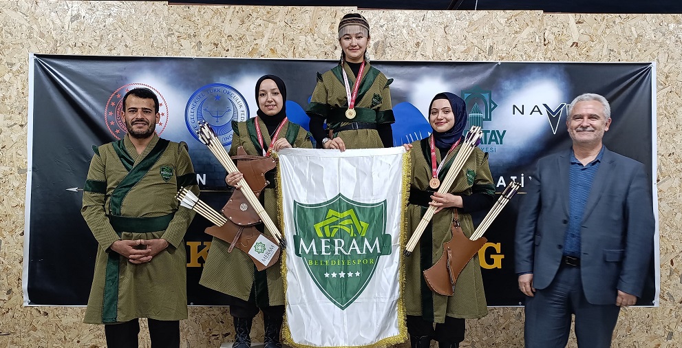 Meram Belediyespor zirvede