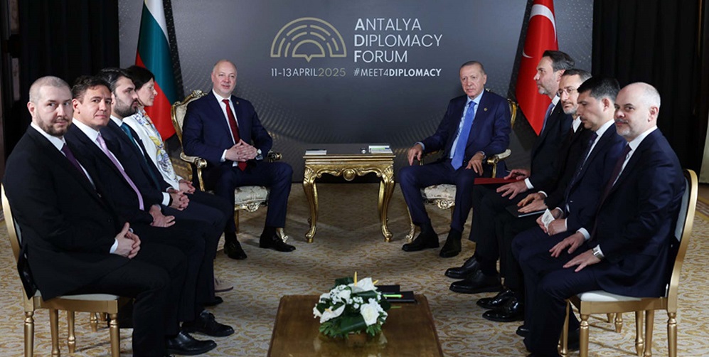 Cumhurbaşkanı Erdoğan'dan ADF'de diplomasi trafiği