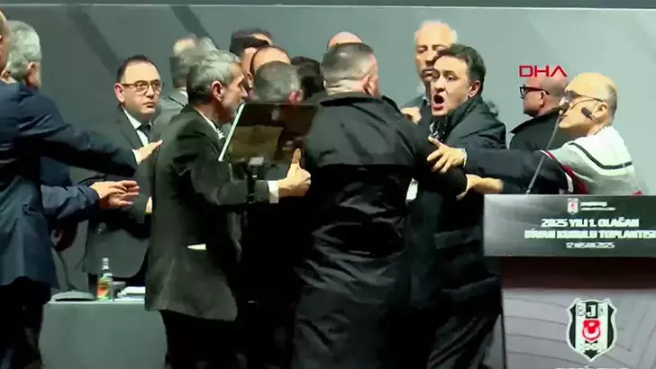 Eski başkan Hasan Arat'a yumruk atıldı