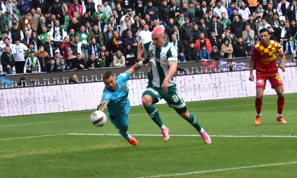 Konyaspor Göztepe'yi rahat geçti