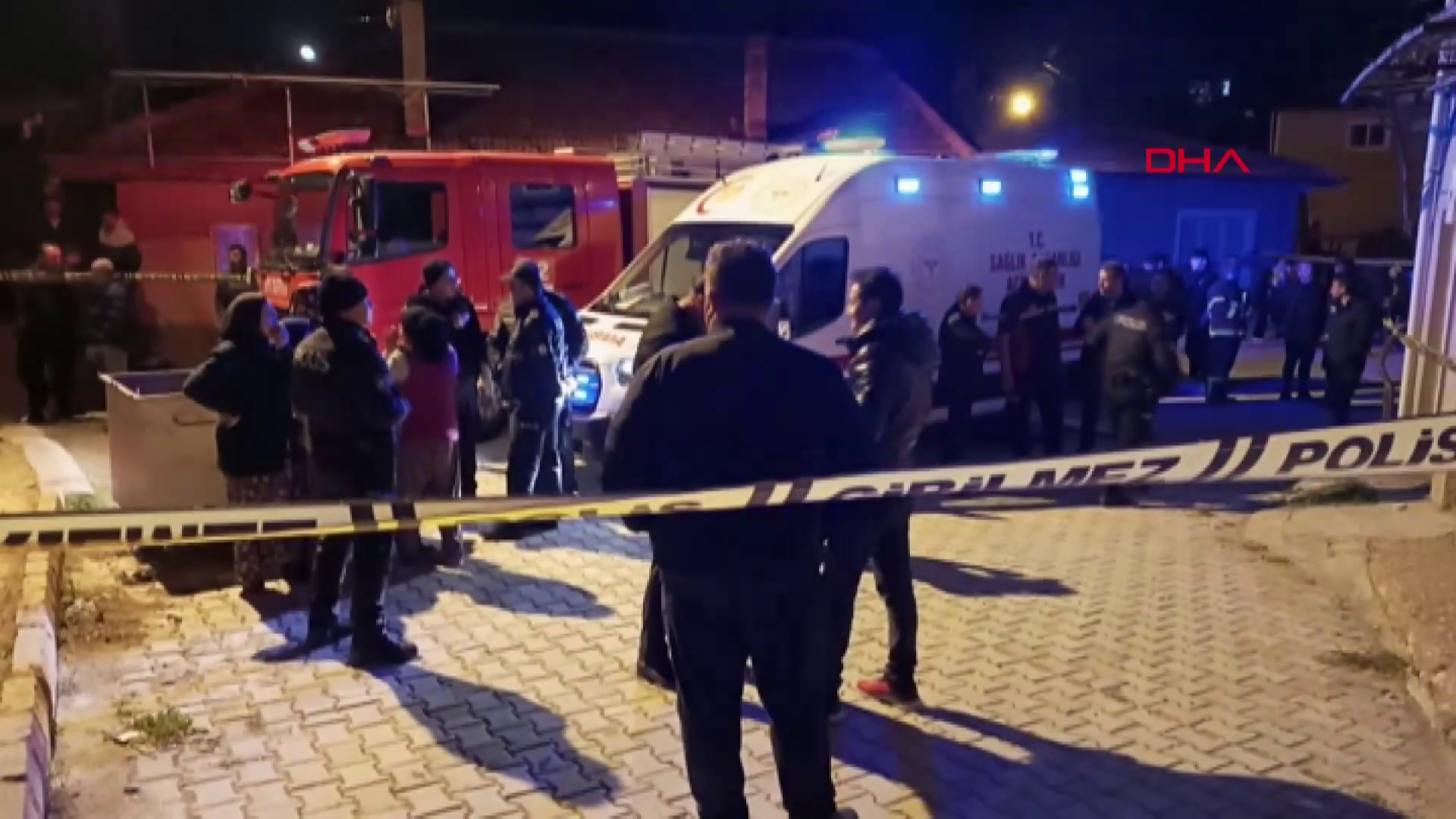 Evde yanmış cansız bedeni bulundu