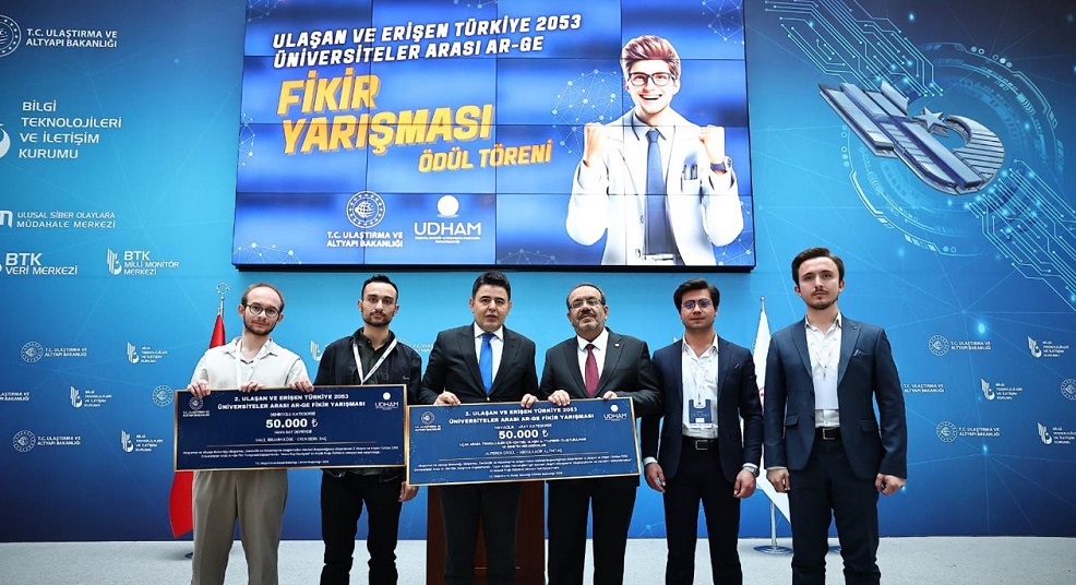 KTÜN öğrencilerine ödül