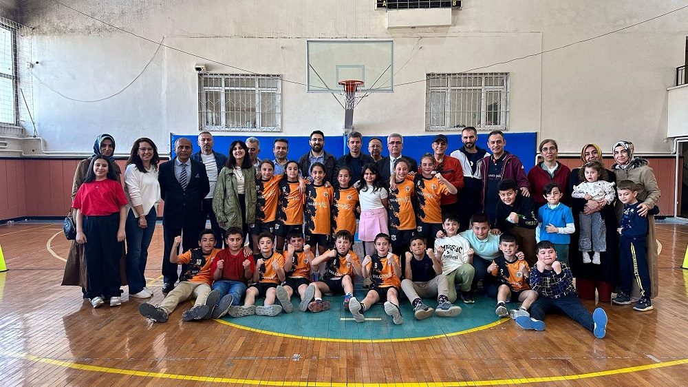 Kaleli yakan topta rakip tanımadılar