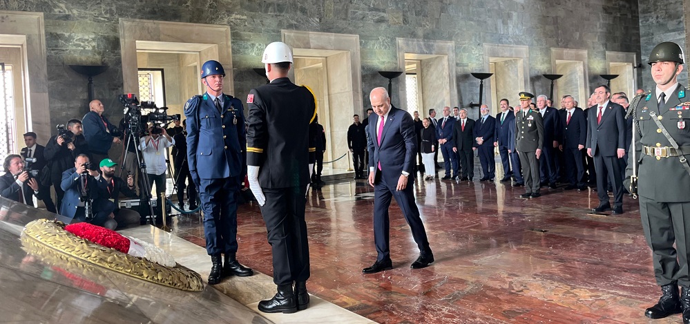Devlet erkanı Anıtkabir'de