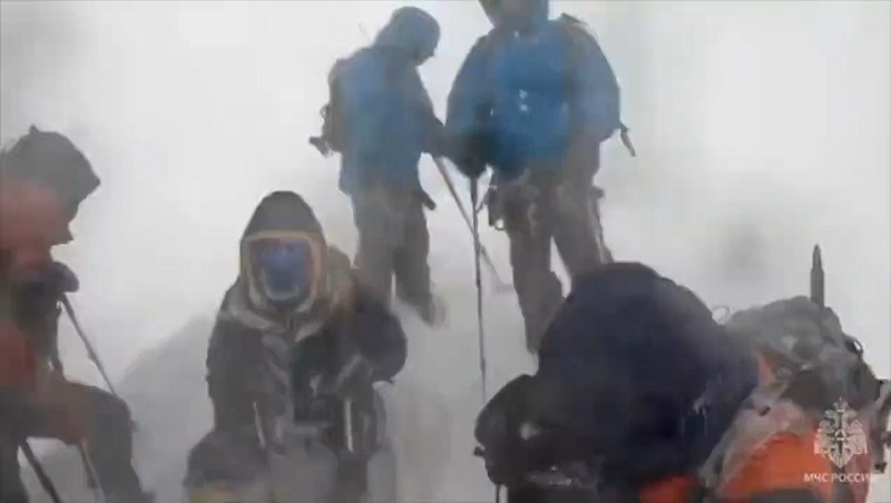 Elbruz Dağı'nda 2 Türk dağcı hayatını kaybetti