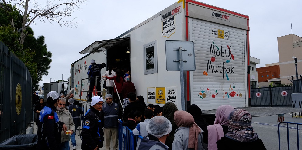 Büyükşehir'in mobil tırları İstanbul'da
