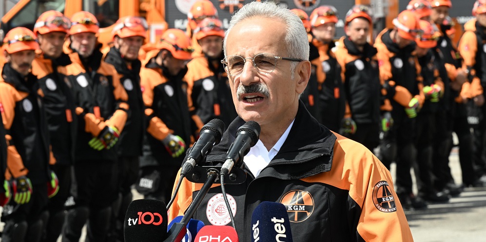 "Kanal İstanbul'u günü geldiğinde yapacağız"