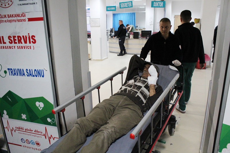 Tarlasına kurmak istediği köstebek tabancası patladı
