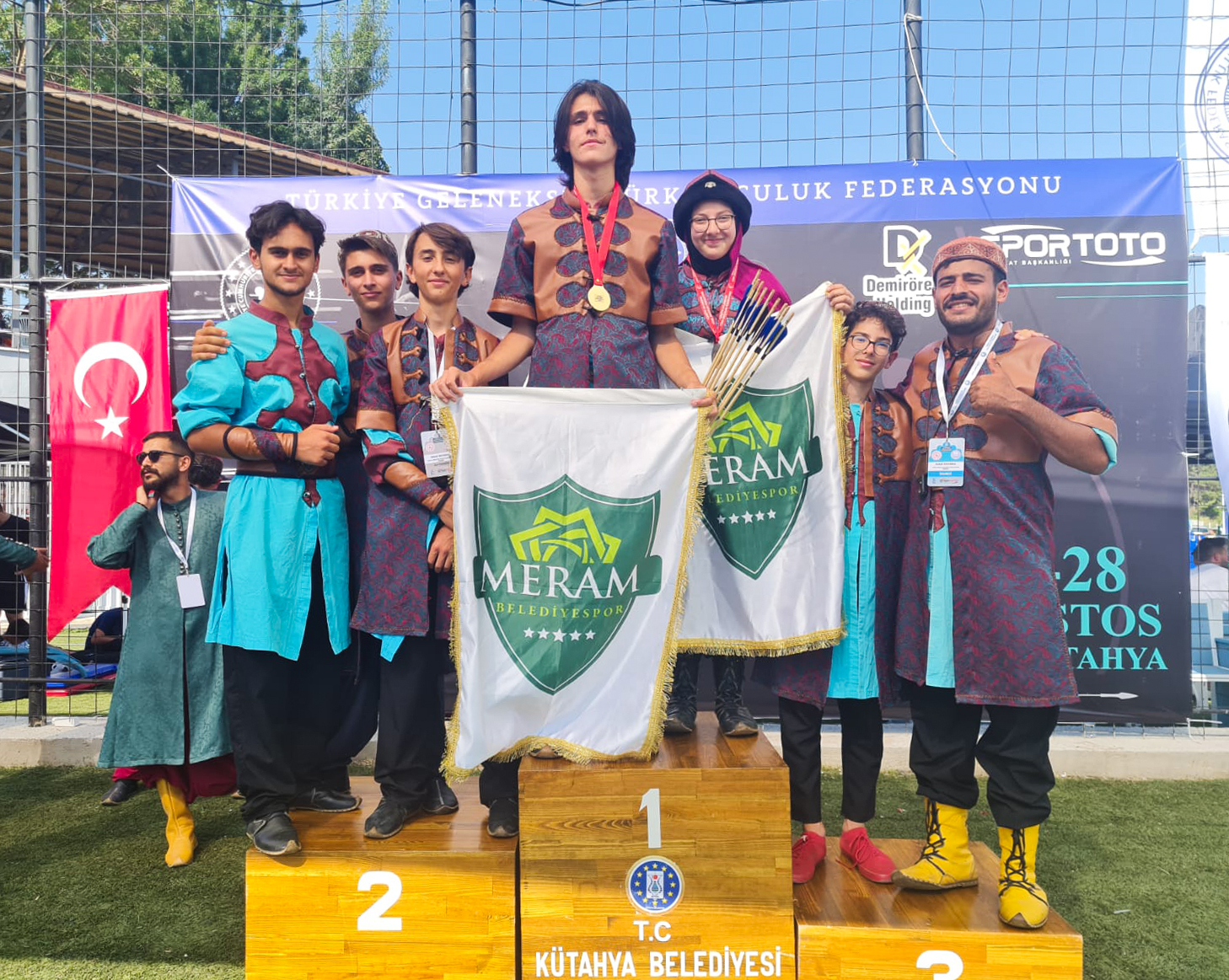 Okçulukta Meram Belediyespor'lu Emirhan'dan rekor
