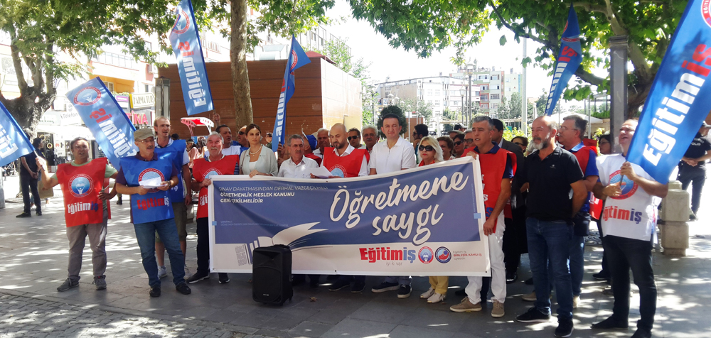"Öğretmenlik biterse, gelecek de biter"