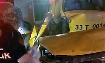 Mersin'de feci kaza: 2 ölü