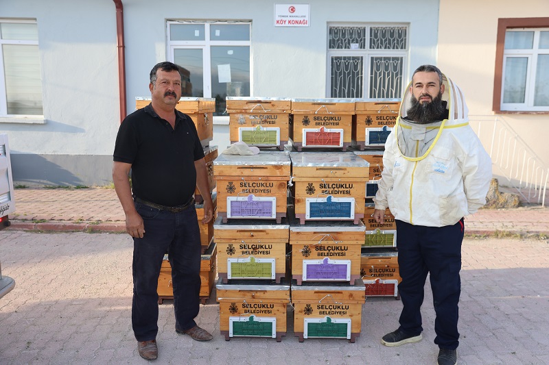 Üreticiye arılı kovan desteği
