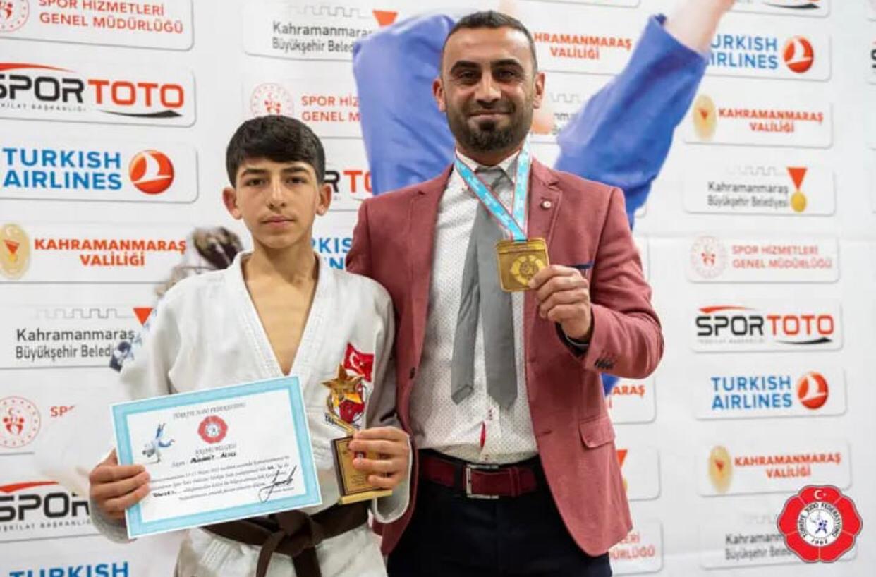 Mücahit Alıcı, Balkan şampiyonu oldu
