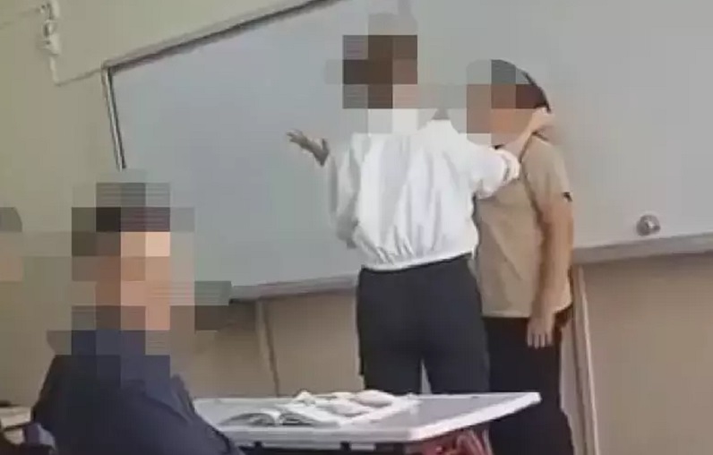Öğrenciye fiziksel ve sözlü şiddet