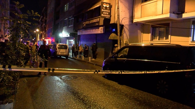 Eğlence mekanına el bombası atıldı