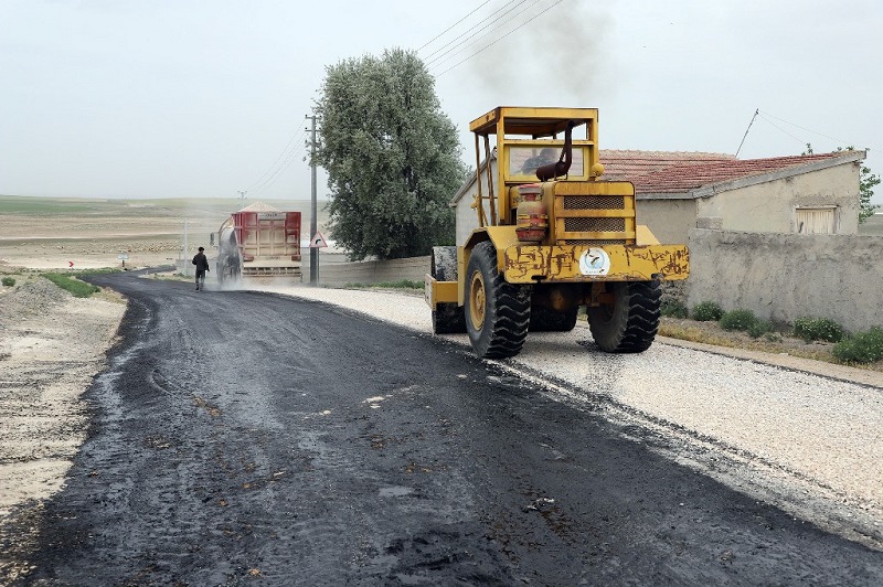 Stratejik güzergahta yol çalışmaları sürüyor