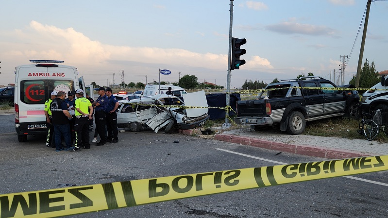 Konya'da feci kaza: 2 ölü 4 yaralı