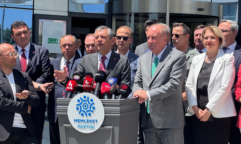Muharrem İnce'ye 'CHP'ye davet' ziyareti