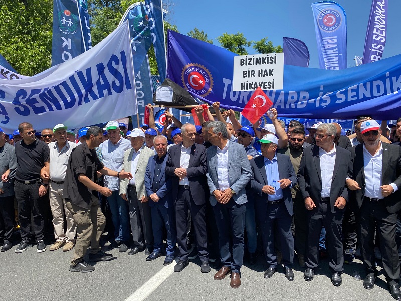 İşçilerden Hazine ve Maliye Bakanlığı önünde açıklama