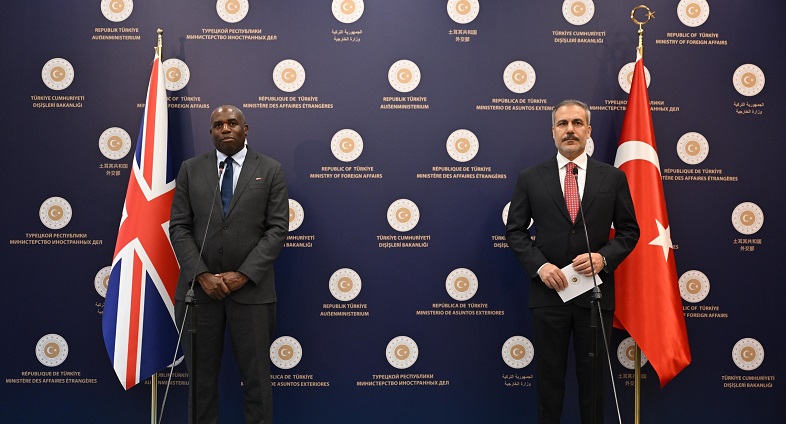 "Eurofighter konusunda kurumlarımız iyi bir şekilde çalışıyor"