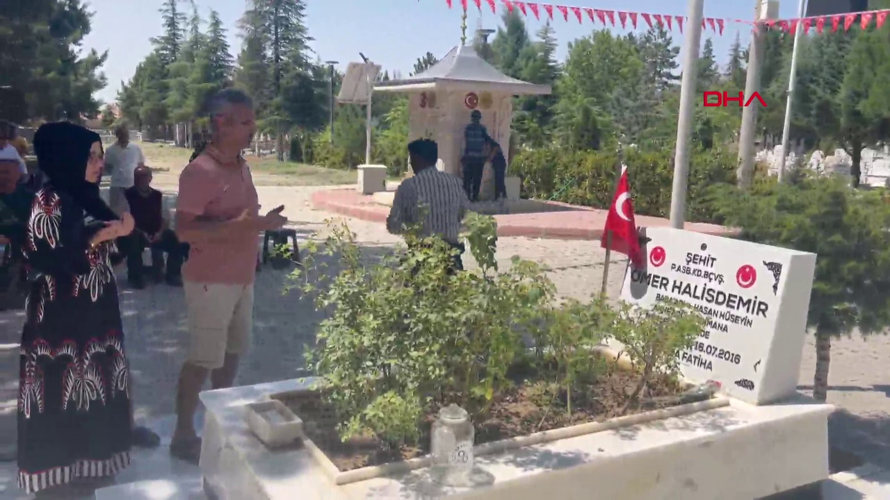 Ömer Halisdemir’in kabrine ziyaretçi akını