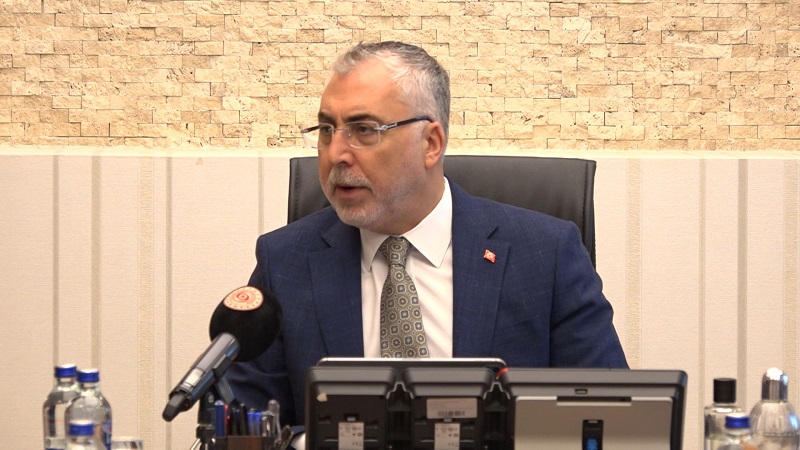"İşçilerimizin ekonomik ve sosyal haklarını artıracağız"