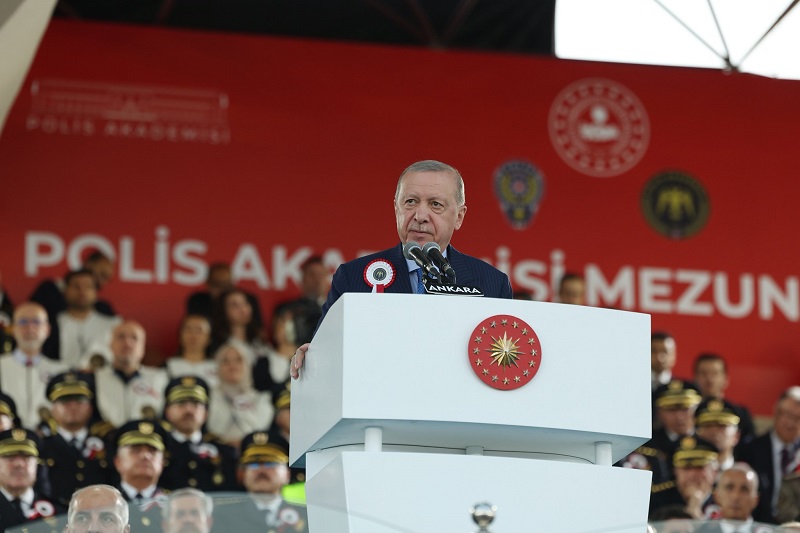 "Terörsüz Türkiye ile acı ve gözyaşıyla dolu bir dönem kapanacak"