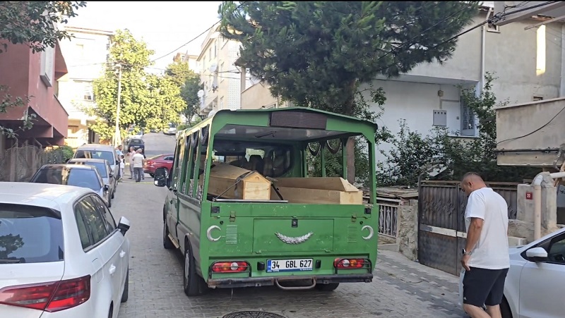 Tartıştığı anne ve babasını bıçakla öldürdü